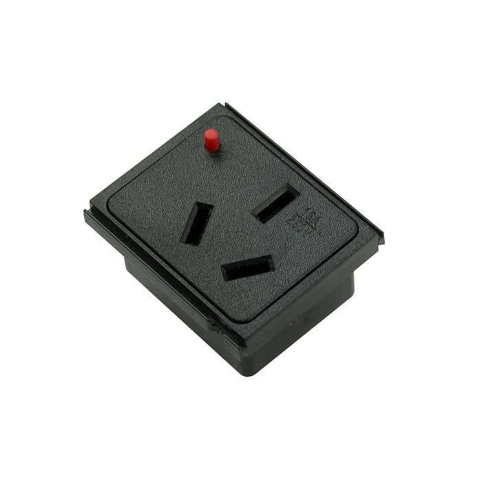 250V 16A國標防脫落插孔